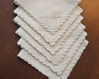 VTG set of 6 fine linen cocktail napkins scalloped edging