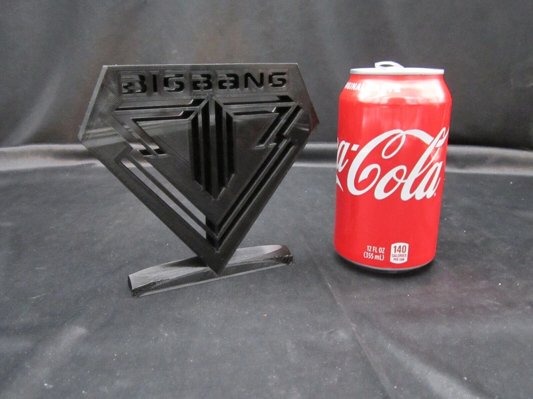 KPOP Big Bang 3d Logo Stand 5