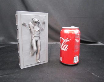 Jar Jar Binks in Carbonite Display Star Wars (Silver Silk) B Grade
