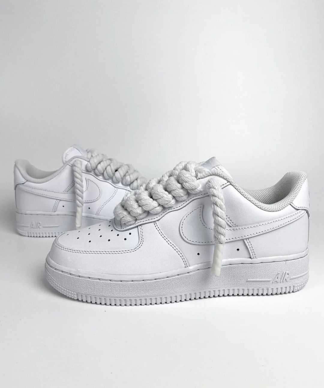 laceless air force 1