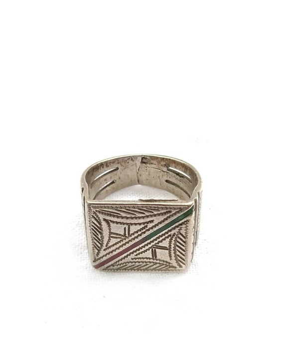 Old Square Tuareg Ring Chiseled Silver and Enamel Ring Niger