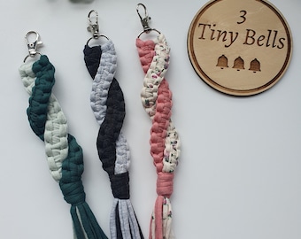 Oversized Twisted Keyring | Braided Keychain | Tshirt Yarn Bag Charm | Chunky Keyring