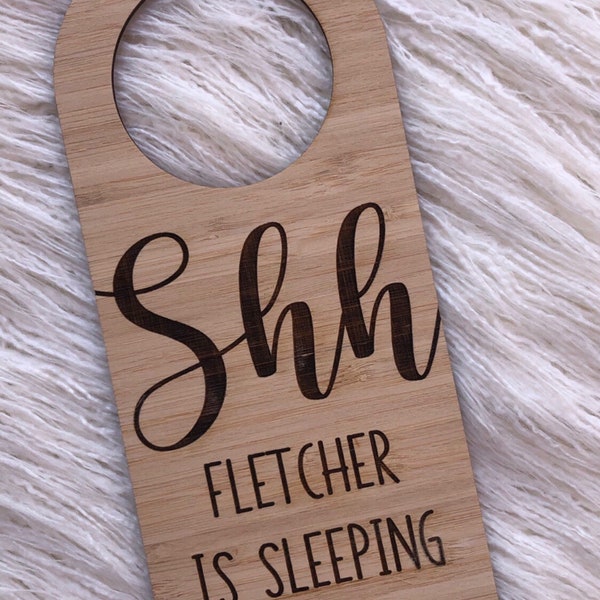 Shh personalised sleeping Door sign, Shh Baby Sleeping Door Hanger, Hanging Door Sign, Nursery Decor, Engraved Door Sign