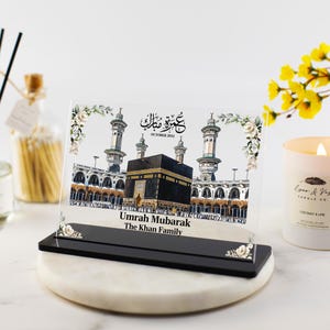 Regalo personalizado de Umrah Mubarak, regalos islámicos, regalos familiares, impresión de Kaaba, regalos de Eid, Ramadán, placa de acrílico floral transparente personalizada