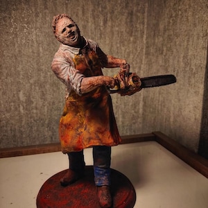 Leatherface The Texas Chainsaw 21 cm Fast And Free shipping with tracking number