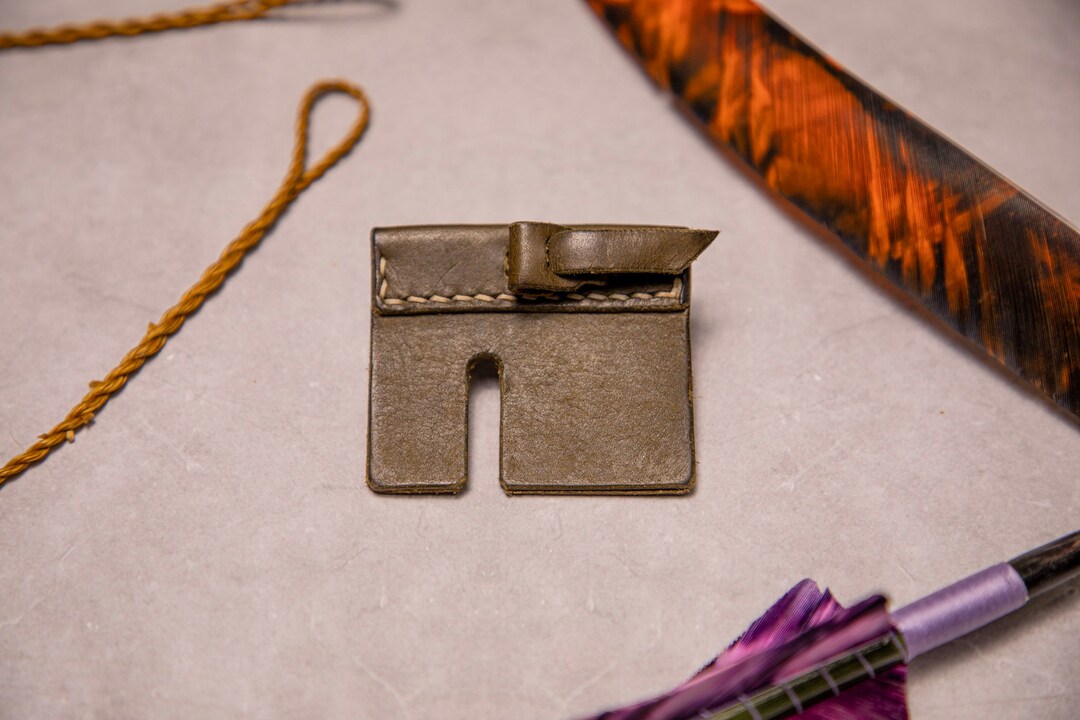 Split Finger Archery Tab Leather Finger Strap Oliva Etsy