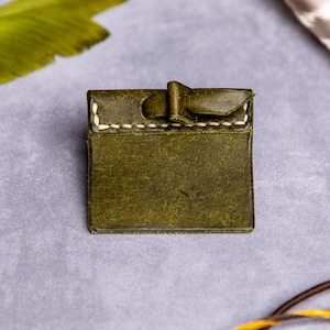 3-Under Archery Tab | Leather Finger Strap | Oliva