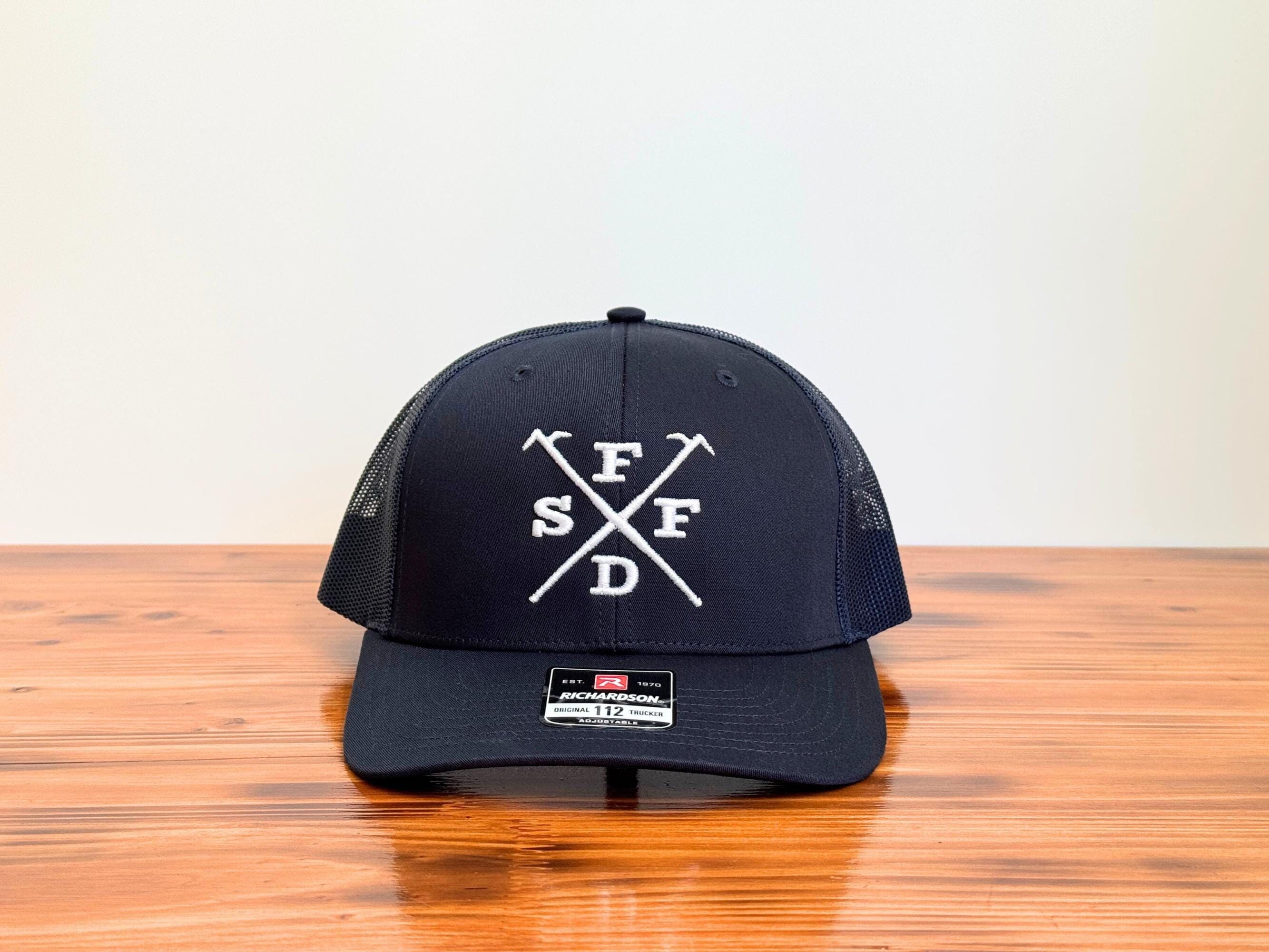 エプロン hat Amazon.com: KESYOO Fashion Metal Adjustable Baseball Cap for
