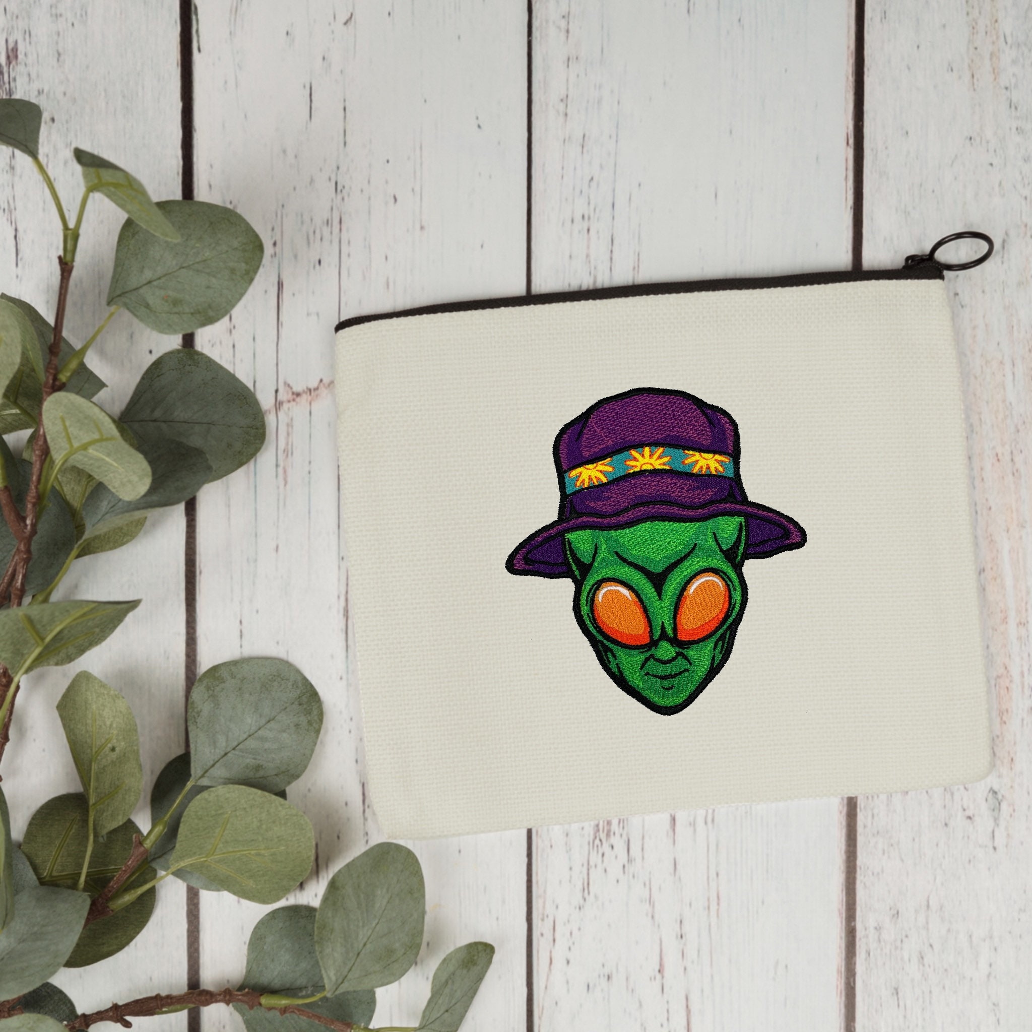 Alien Head Embroidery File, Alien Bucket Hat, Hippie Alien, Spaceman ...