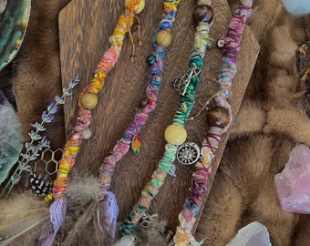 Pañuelo para el pelo hecho a mano: accesorio bohemio con trenza de rastas