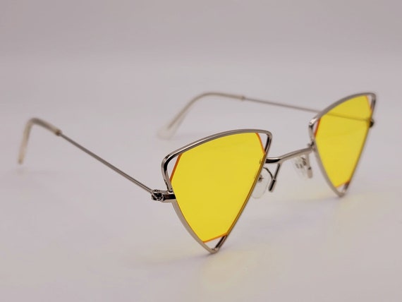 Vintage Polka Dots Triangle Sunglasses Women Retro Fashion Sunglass Ladies  Shades Old School Eyewear Flat Top Sun Glasses UV400 From 21,07 € | DHgate