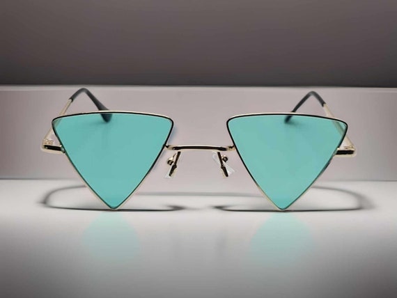 Buy Small Sleek Narrow Retro Triangle Bow-Tie Shaped Extreme Cat Eye Sun  Glasses (Black Frame | Yellow) at Amazon.in
