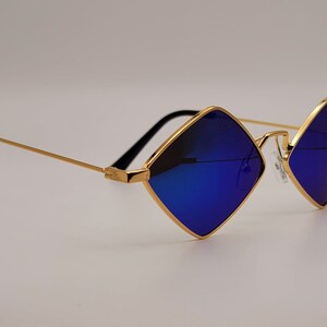 Popular Fashion Medium Rhombus Unisex Luxury Sunglasses  Vintage Punk Men Sun Glasses Shades UV400Black Color Gold Frame