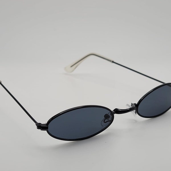 2025 Punk Oval Metal Frame Sunglasses – Luxury UV400 Unisex Fashion Eyewear main image 0