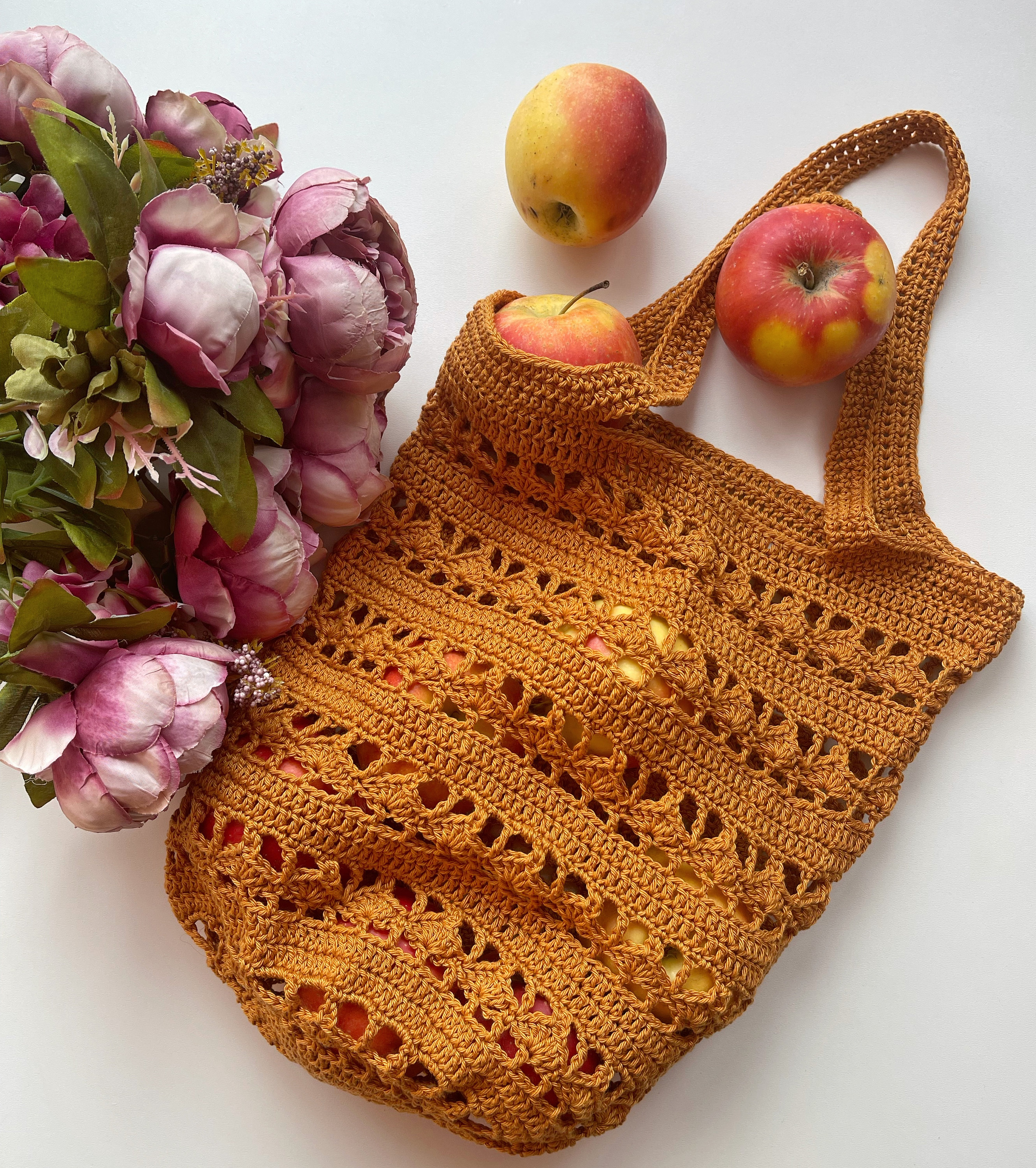 40 Market Bag Crochet Patterns for Reusable Totes, Mesh Shoppers, and Everyday Carryalls 15 Following the Sun Market Bag *pattern Only