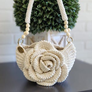 Rose Crochet Bag, Crossbody Bag, Handmade Flower Purse, Floral Crochet Purse, Rose Handbag, Shoulder Bag, Gift Mom, Gift Women, Gift Idea