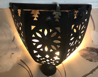 Handmade Moroccan wall lights shade