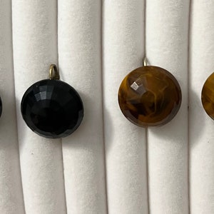 Vintage Signed Dalsheim Lucite Clip On Earrings