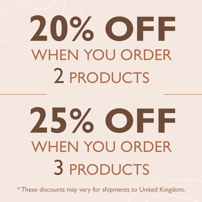 Puede incluir: Un gr&aacute;fico promocional con texto que ofrece descuentos. Indica "20% DE DESCUENTO AL PEDIR 2 PRODUCTOS" y "25% DE DESCUENTO AL PEDIR 3 PRODUCTOS". El fondo es de color beige claro con un dise&ntilde;o abstracto sutil.