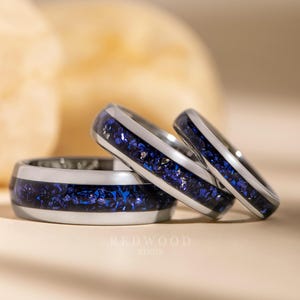 マッチングシルバーサファイアタングステンリング - 幅4 MM、6 MM、または8 MM - ブルーラボ人工サファイア、ユニークなマッチング結婚指輪、ブルーリング、