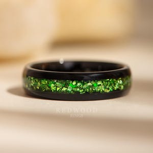 Black Emerald Ring, 6MM Tungsten Ring With Green Lab-Grown Emerald Gemstone Inlay, Women&#39;s Wedding Band, Green Ring, Birthday Ggift