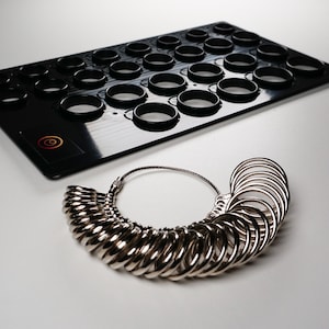 Ring Sizer, Finger Gauge, How to Get Ring Size, Band Sizer for Women, Band Sizer for Men, 1-15 metal version, 4-17 plastic version