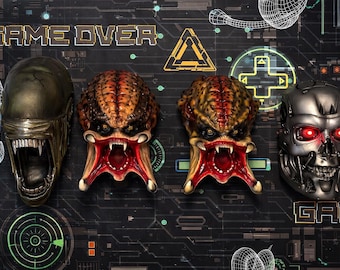 Movie wall busts