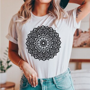 Mandala Shirt, Mandala T-Shirt, Cute Spring Shirt, Cute Shirt for Woman, Cute Mandala Shirt, Gift for Her, Flower Shirt Pretty, Floral Tee