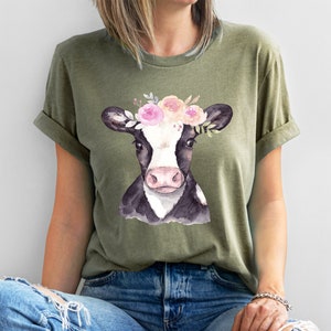 Watercolor Cow Shirt, Cow Graphic Tee, Cute Animal Shirt, Floral Tshirt, Watercolor Graphic Tee, Gift for Her, Cute Women's Tee, Farm Animal bild 3