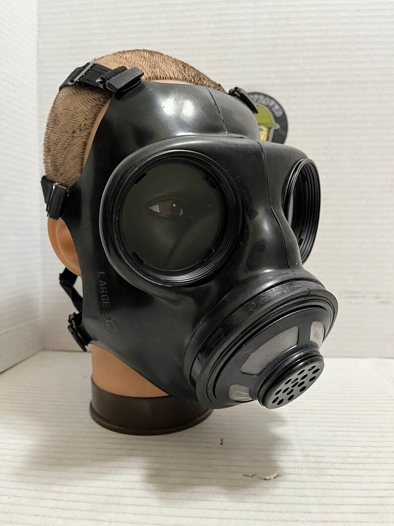 Canadian C3 Gas Mask Size Large 60mm 40mm Filter Intake New Etsy canadian-c3-gas-mask-size-large-60mm-40mm-filter-intake-new-etsy