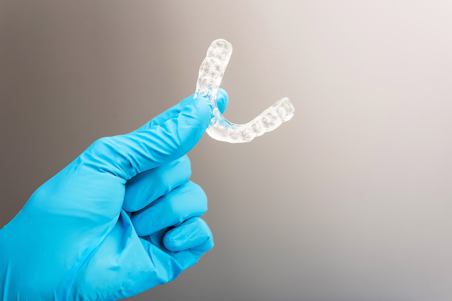 The Effectiveness of Occlusal Splints for Sleep Bruxism. Mouth Guards
