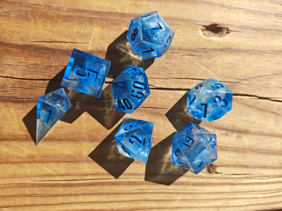 Ocean's Call (set of 7- Crystal Shard D4) - Etsy