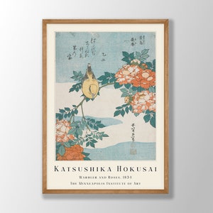 Poster di Katsushika Hokusai - Parula e rose, uccello giapponese, stampa di Hokusai, arte botanica degli uccelli, arte murale di Hokusai, stampa d'arte giapponese