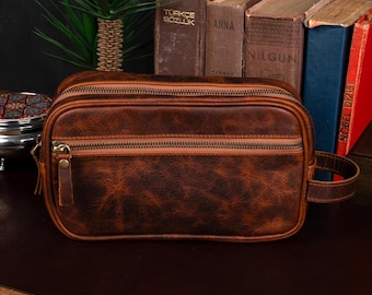 Personalized Leather Dopp Kit: Groomsmen Travel Toiletry Bag