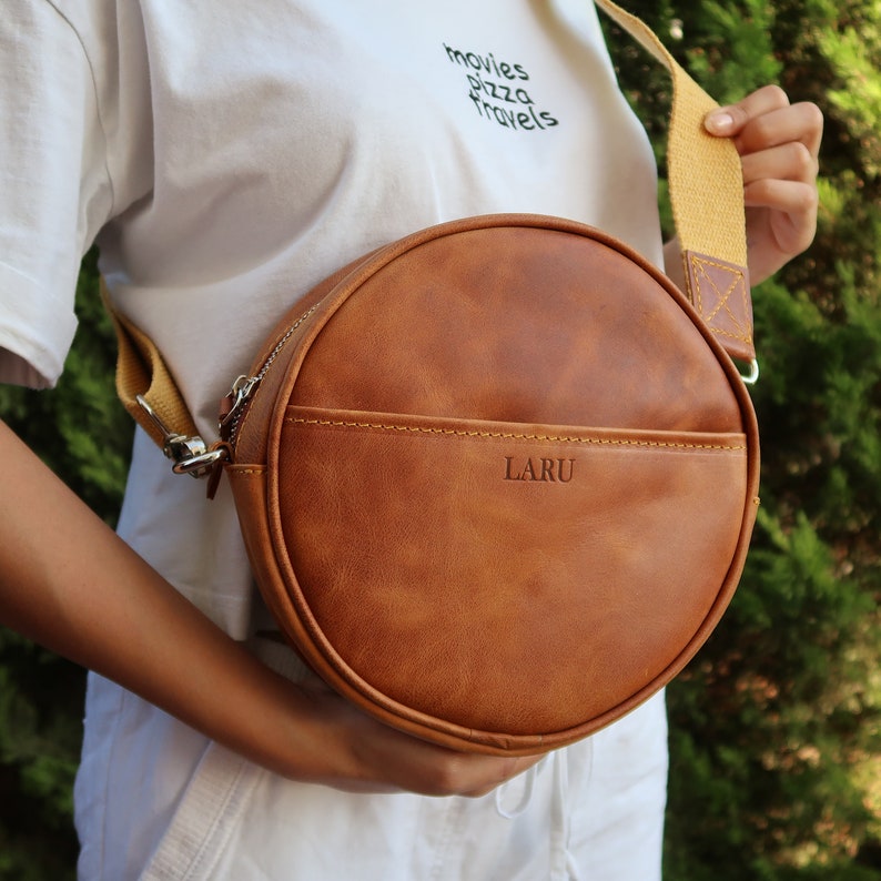 Leather Crossbody Bag, Round Purse, Circle Bag, Round Bag, Leather Small Purse, Gift for Wife, Gift for Sister,Mother's Day Gift Camel