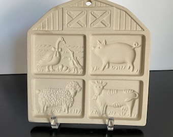 Farmyard Friends Cookie Mold – Terra Cotta Barn with Animals Shortbread Mold – 1994 Retired/ Discontinued Mold – Vintage Pampered Chef Mold