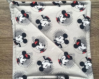 Mickey Pot Holder