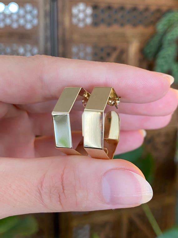 Vintage Solid 14k Yellow Gold Octagonal Hoop Earr… - image 1