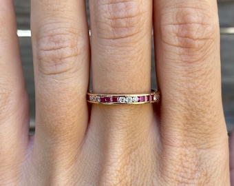 Solid 14k Yellow Gold Cubic Zirconia Pink Spinel Ring Band - Size 8.25 - Fine Estate Jewelry - Real Genuine Gold