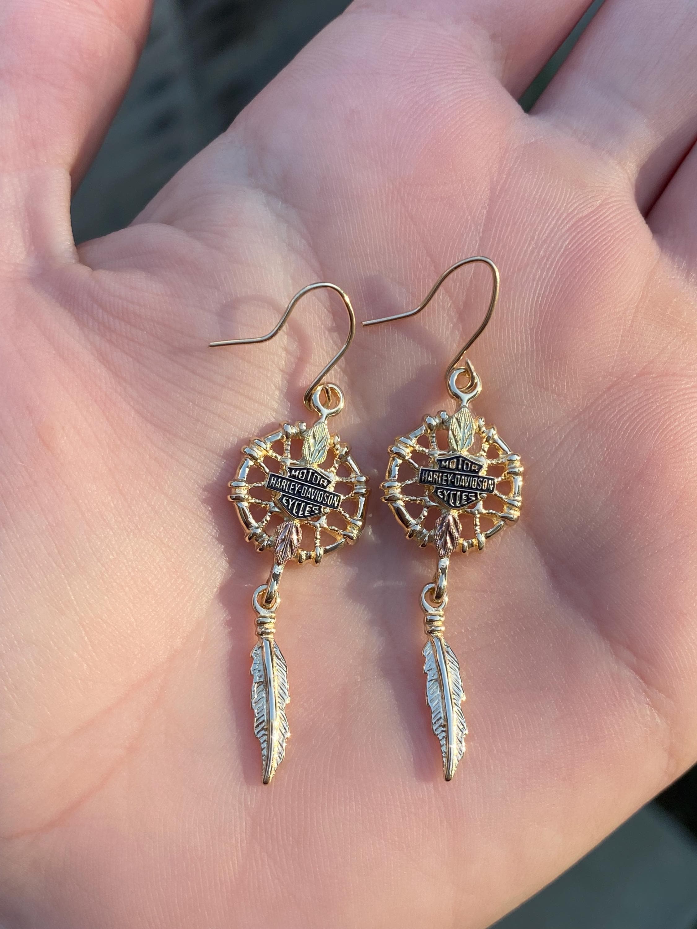Vintage Solid 10k Black Hills Gold 