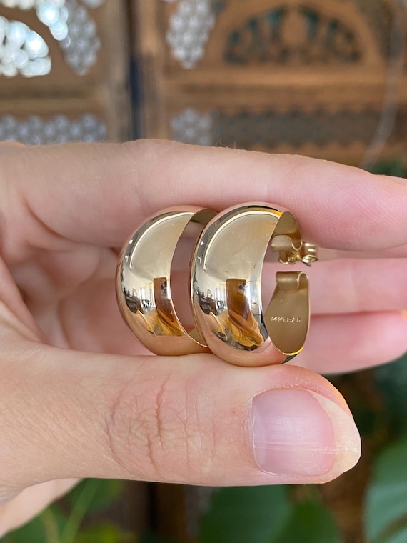 Vintage Solid 14k Yellow Gold Chunky Tapered Hoop Earrings