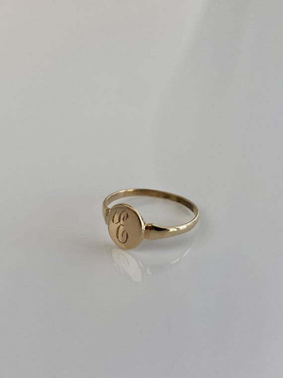 Vintage Solid 10k Yellow Gold Initial 'E' Signet … - image 6