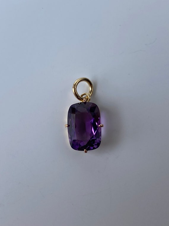 Vintage Solid 14k Yellow Gold Amethyst Charm - Pe… - image 3