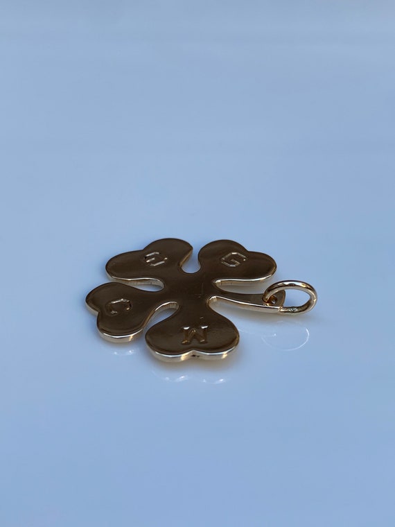 Vintage Solid 14k Yellow Gold Clover Charm - Qual… - image 4