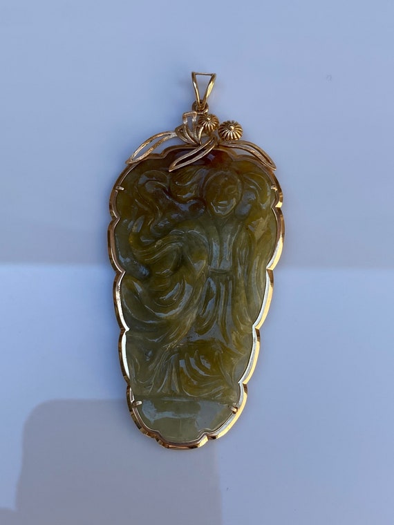 Vintage 14k Yellow Gold Carved Jade Charm - Green… - image 3