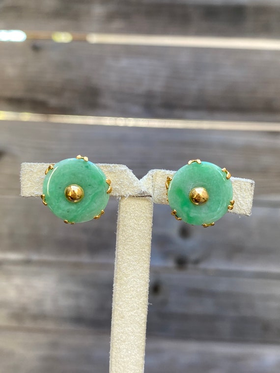 Vintage Solid 22k Yellow Gold Jade Stud Earrings -