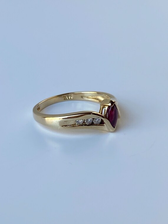 Vintage Solid 14k Yellow Gold Ruby & Diamond Ring… - image 10