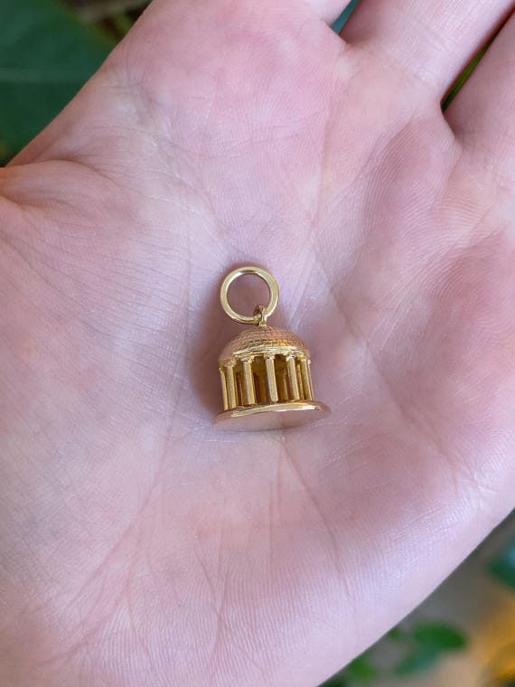 Solid 14k Yellow Gold The Greenbrier Charm