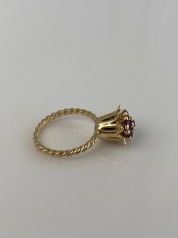 Vintage Solid 14k Yellow Gold Ruby Flower Ring - … - image 8