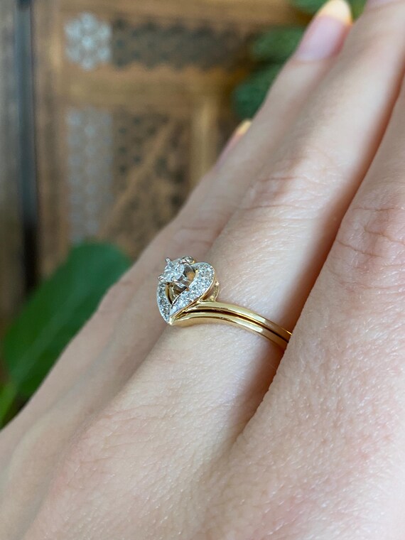 Vintage Solid 14k Yellow Gold Interlocking Diamon… - image 3